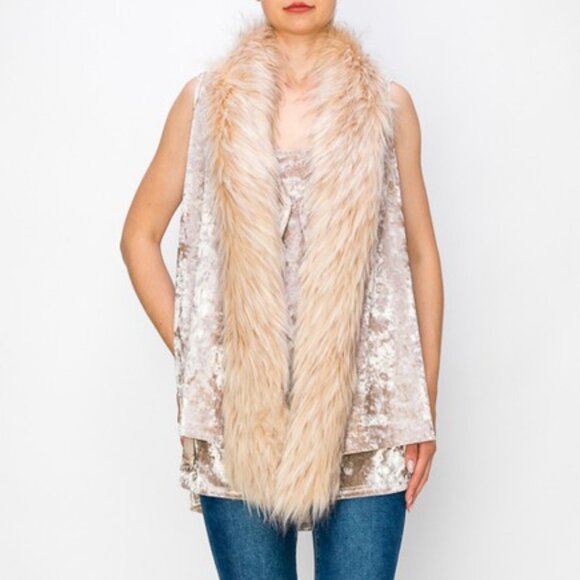 Origami Light Taupe Velvet Vest With Removable Faux Fur Collar - Picture 2 of 4